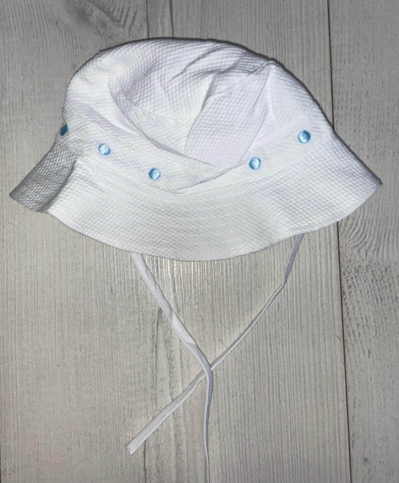 Chocolat white/blue hat