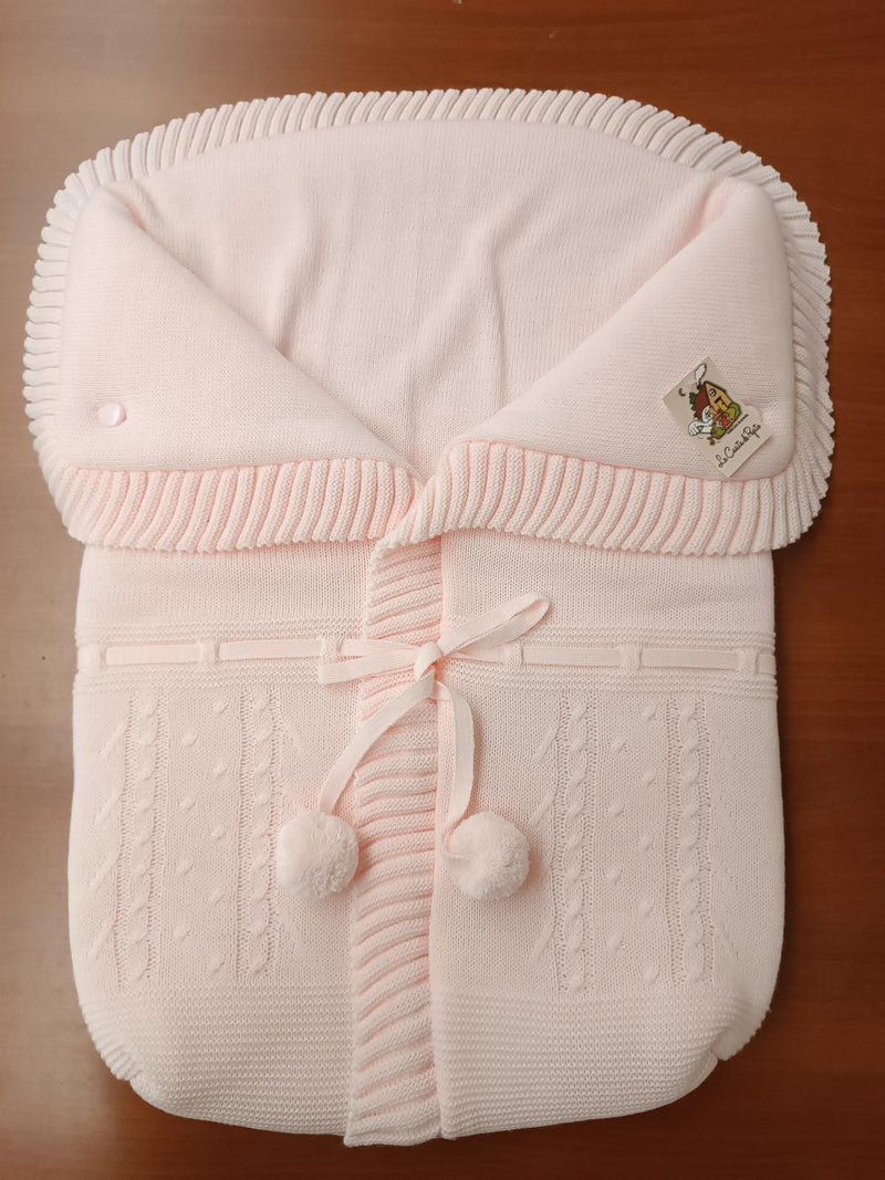 Pom Pom Sleeping Nest